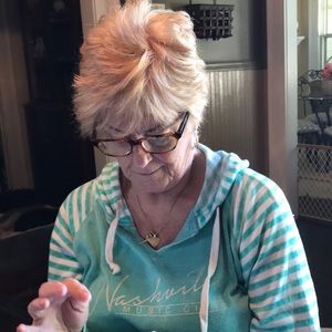 Meet your Posher, Denise